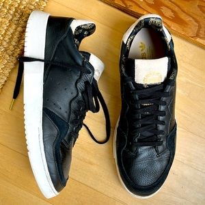 Adidas Super Court Black Leather/Suede Men's size 11, EG 5015